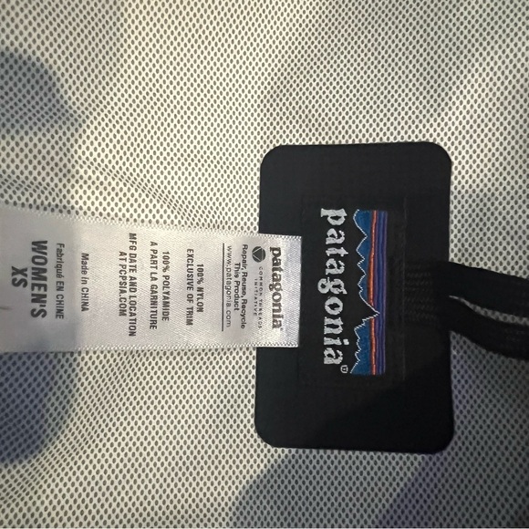 Patagonia Black Ski & Snow Jacket - Picture 3 of 3